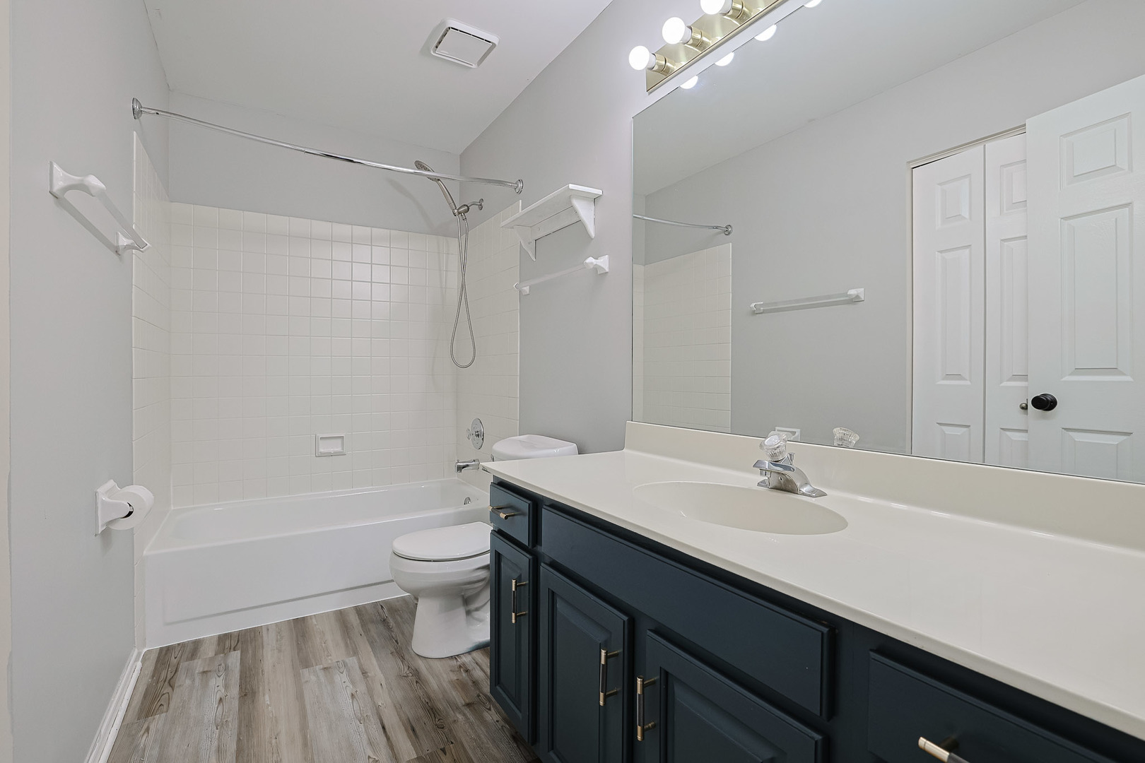 1432 Steeplechase Road Bartlett, IL 60103 - Photo 18 of 32