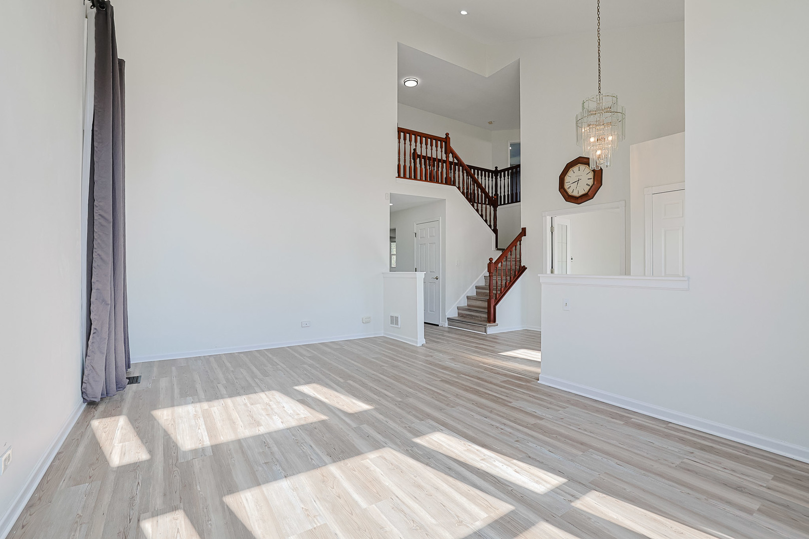 1432 Steeplechase Road Bartlett, IL 60103 - Photo 4 of 32