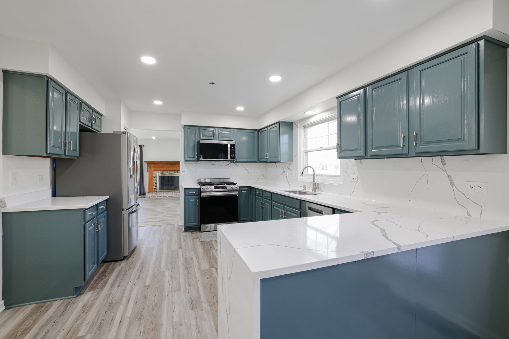 1432 Steeplechase Road Bartlett, IL 60103 - Photo 7 of 32