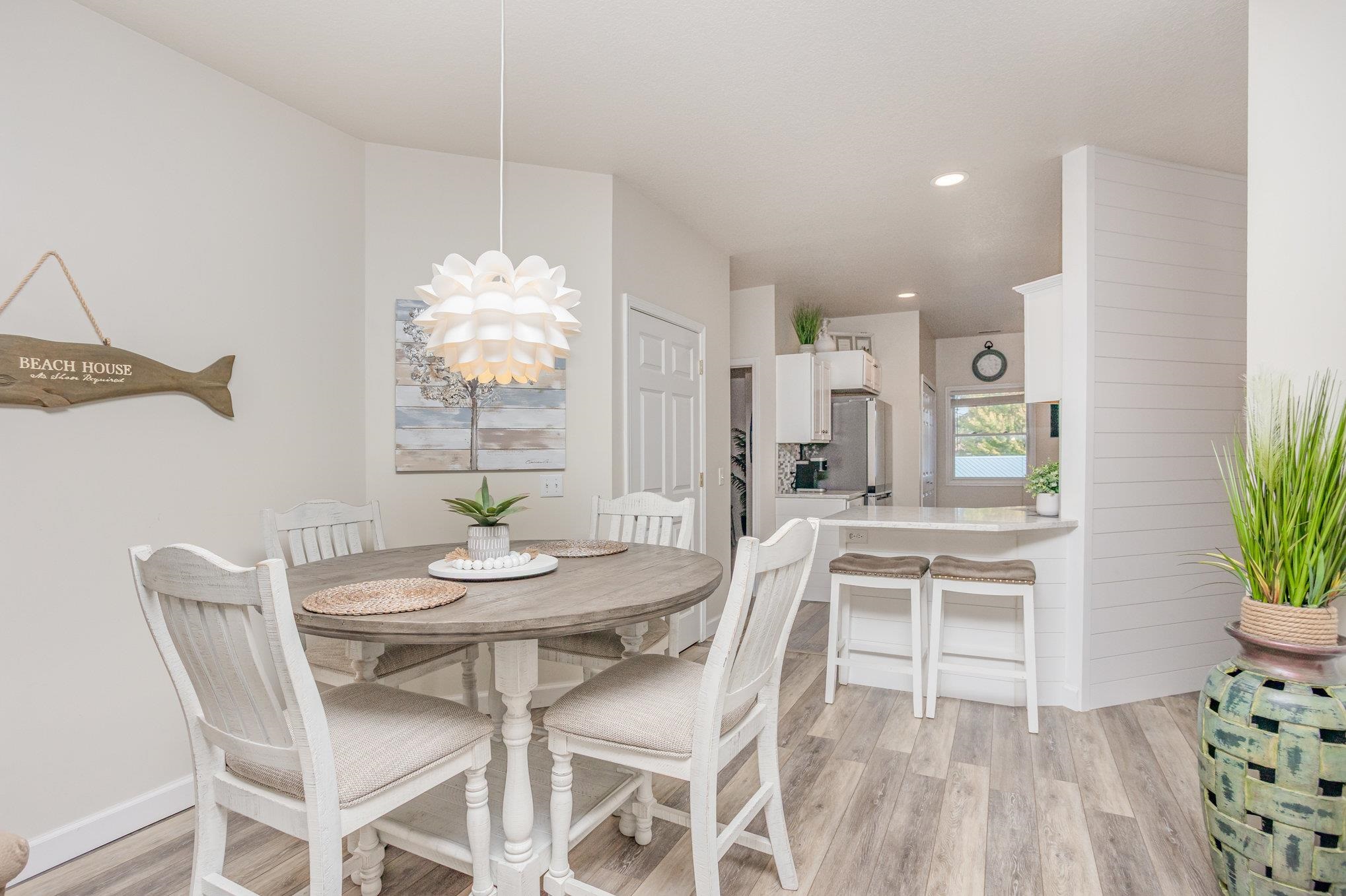 547 River Road Bay City, MI 48706 - Photo 5 of 28 Gallery Image 5