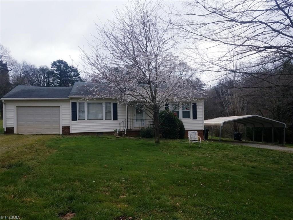 1906 Southview Road Lexington, NC 27292 - Photo 2 of 26 Gallery Image 2