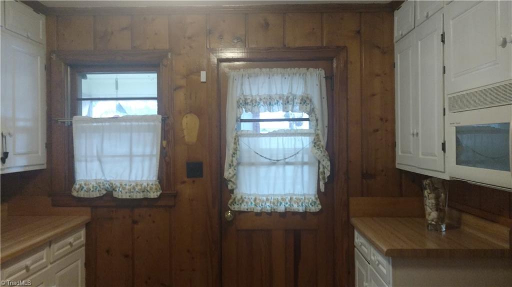 1906 Southview Road Lexington, NC 27292 - Photo 12 of 26 Gallery Image 12