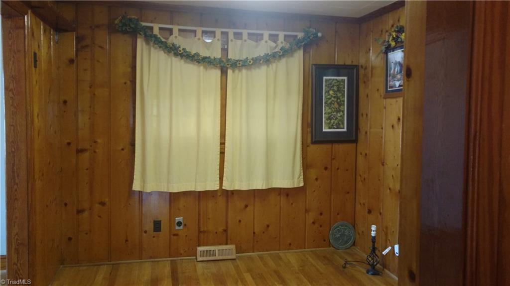 1906 Southview Road Lexington, NC 27292 - Photo 15 of 26 Gallery Image 15