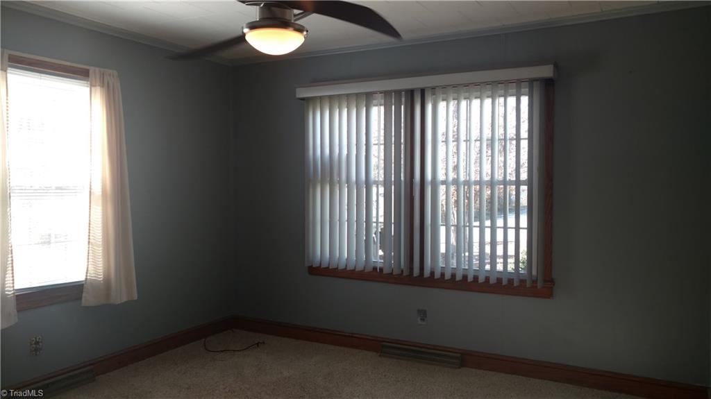 1906 Southview Road Lexington, NC 27292 - Photo 18 of 26 Gallery Image 18
