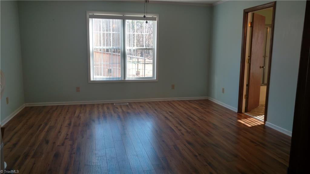 1906 Southview Road Lexington, NC 27292 - Photo 6 of 26 Gallery Image 6