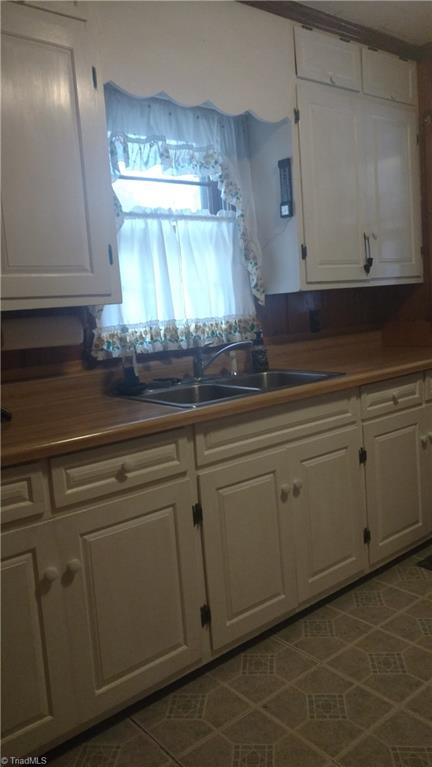 1906 Southview Road Lexington, NC 27292 - Photo 10 of 26 Gallery Image 10