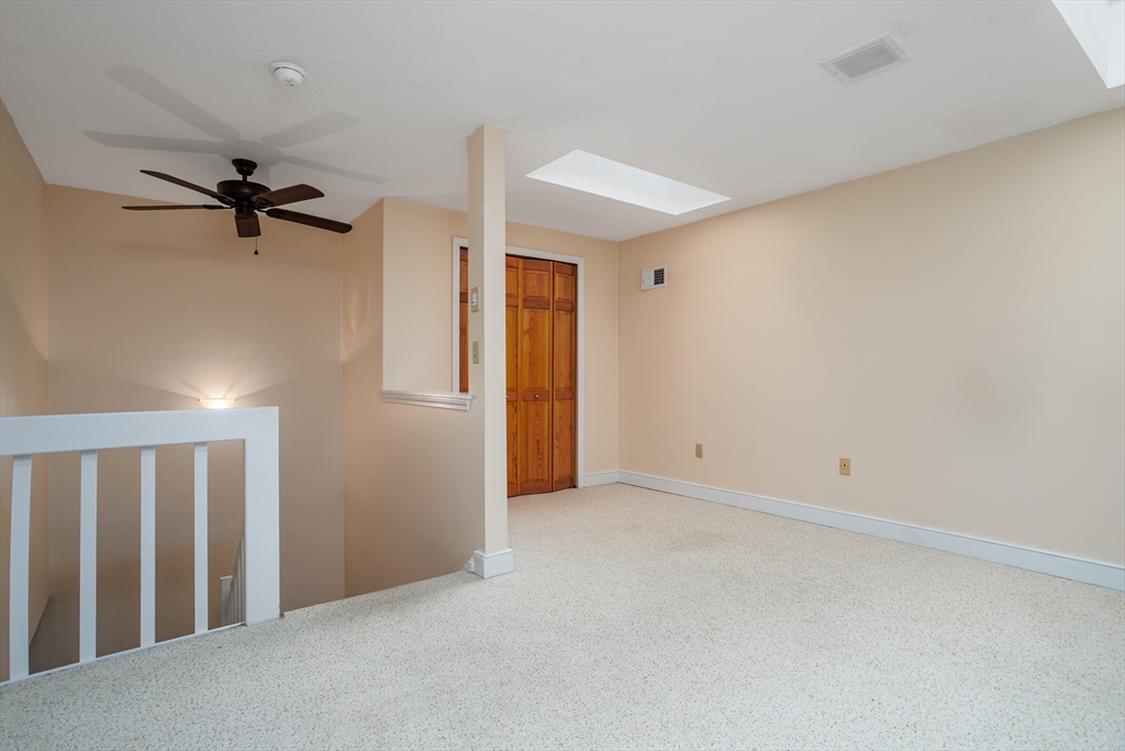 212 Ridgefield Circle, Unit 212B Clinton, MA 01510 - Photo 25 of 42