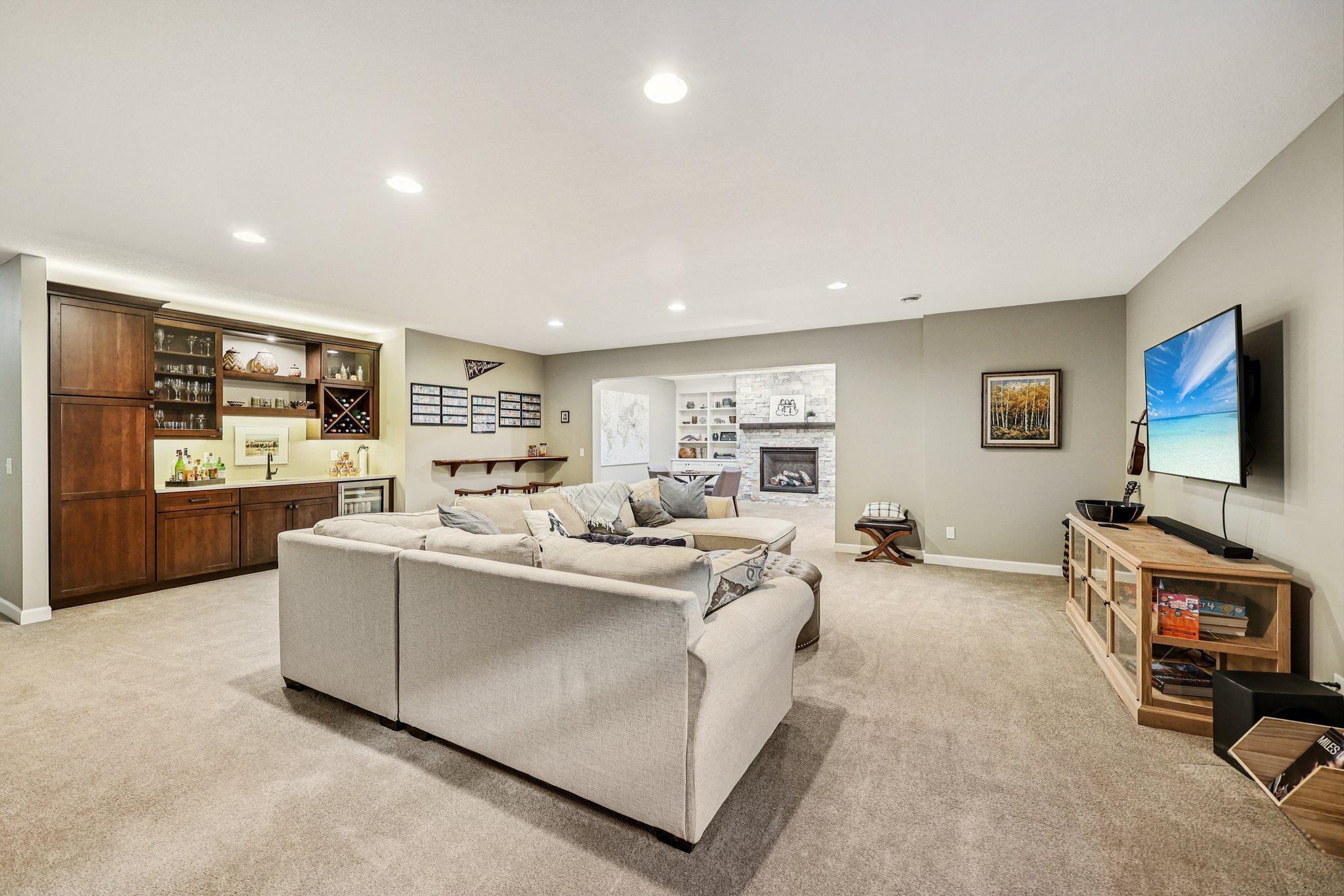 145 Cutacross Road Golden Valley, MN 55422 - Photo 33 of 48