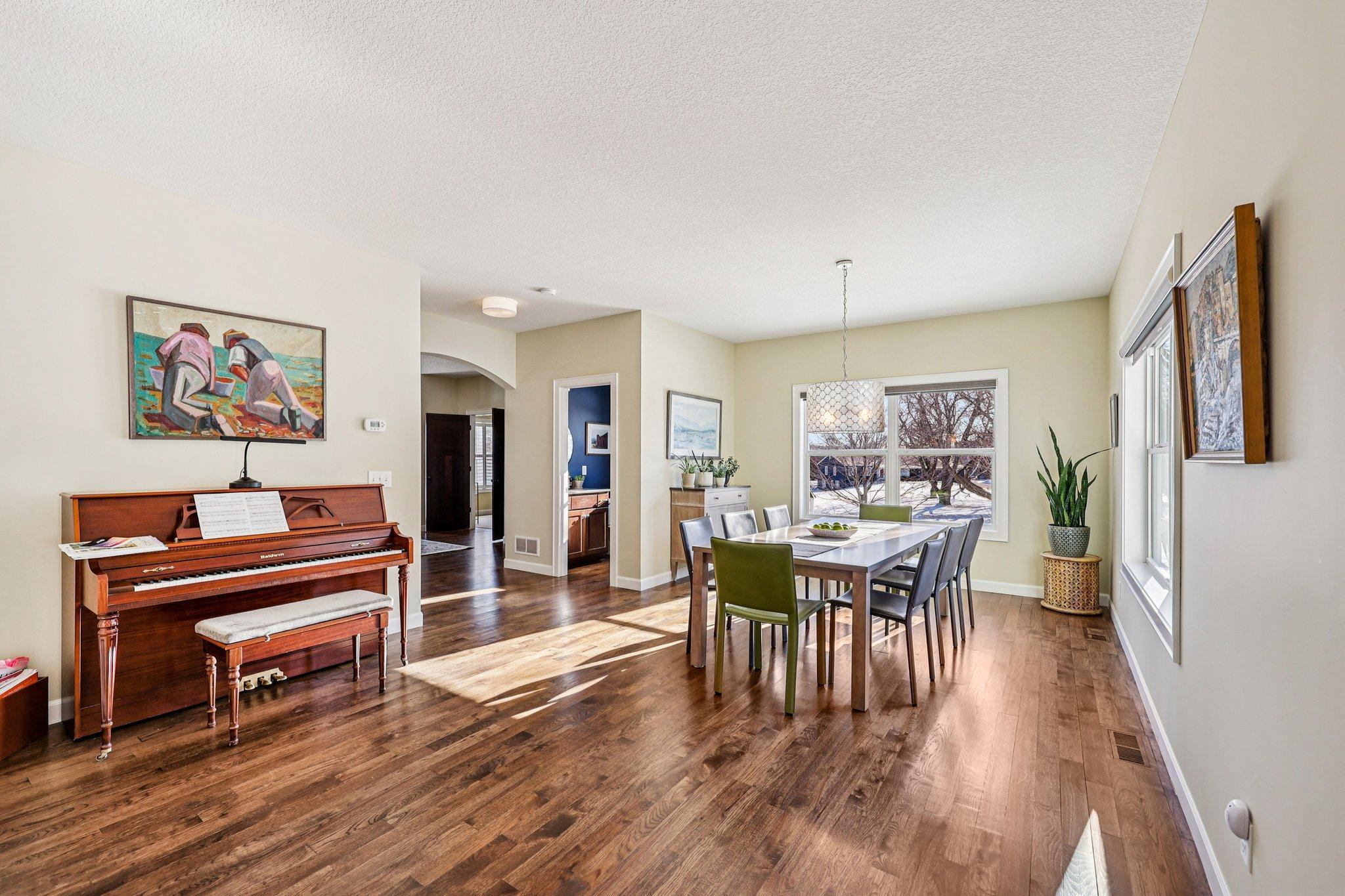 145 Cutacross Road Golden Valley, MN 55422 - Photo 7 of 48