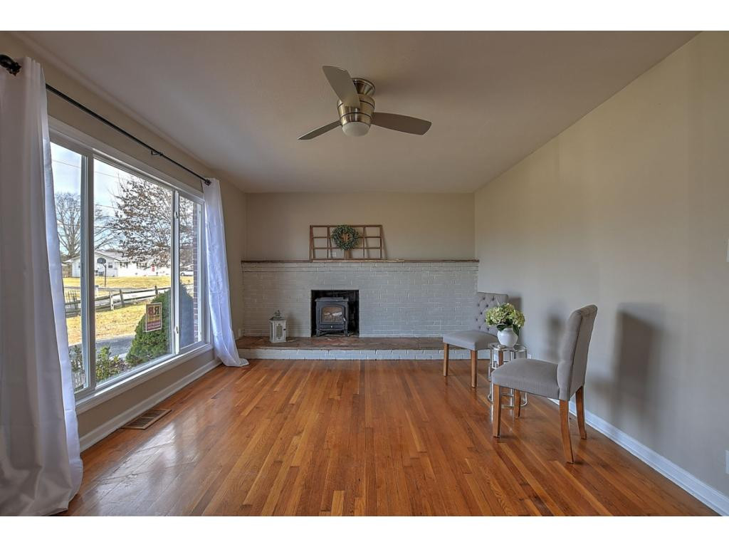 170 Grable Road Bristol, VA 24201 - Photo 2 of 27 Photo 2