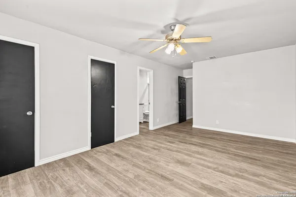 $2,150 | 5930 Valley Wood, San Antonio, TX 78250