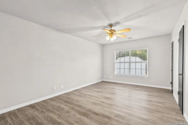 $2,150 | 5930 Valley Wood, San Antonio, TX 78250