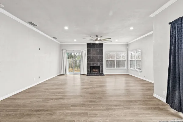 $2,150 | 5930 Valley Wood, San Antonio, TX 78250