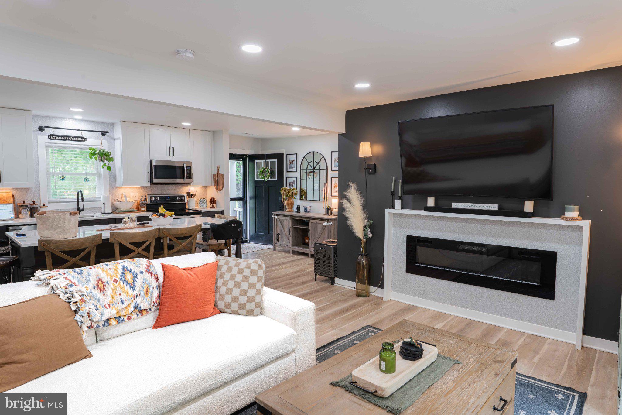 301 North Duey Road Remington, VA 22734 - Photo 32 of 36 Modern elegance meets cozy comfort.