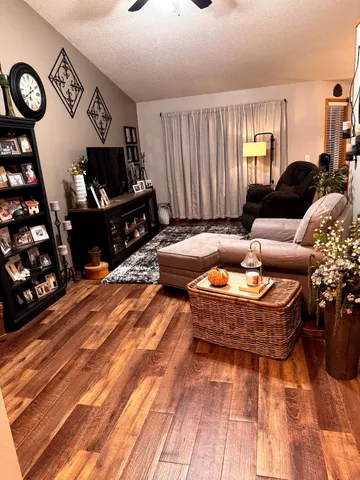 $299,000 | 520 Harriett Drive, Marshall, MN 56258