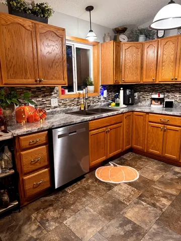 $299,000 | 520 Harriett Drive, Marshall, MN 56258