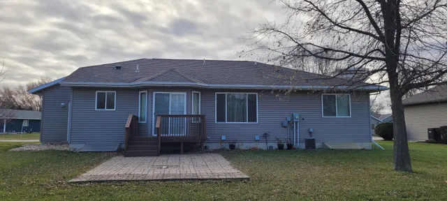 $299,000 | 520 Harriett Drive, Marshall, MN 56258