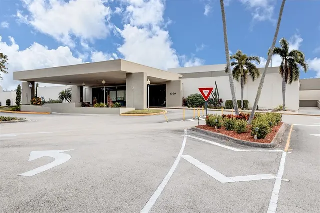 a dining room with lots of tables and chairs
