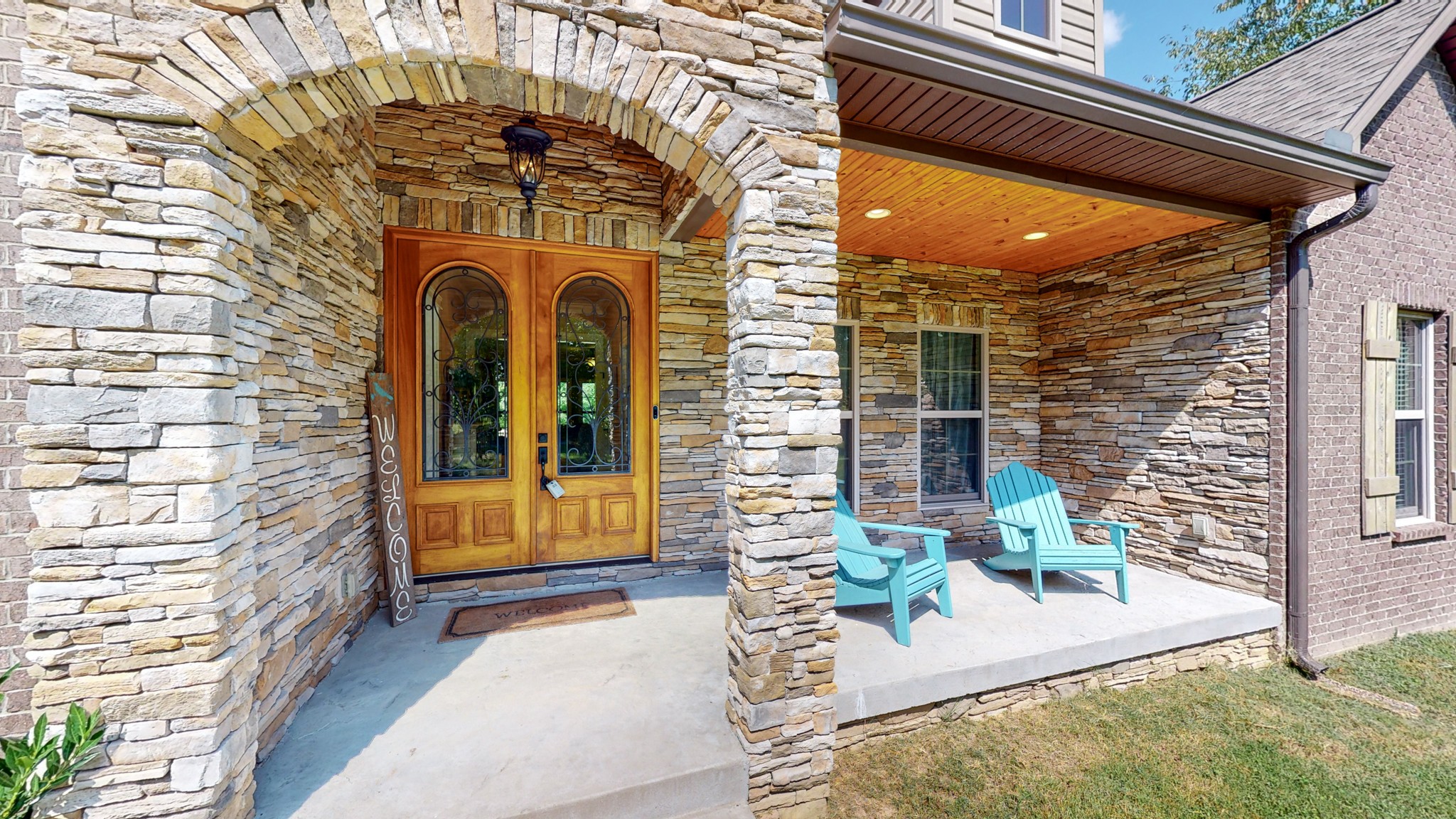 7270 Old Franklin Road Fairview, TN 37062 - Photo 37 of 46 a view of a door of the house with a porch
