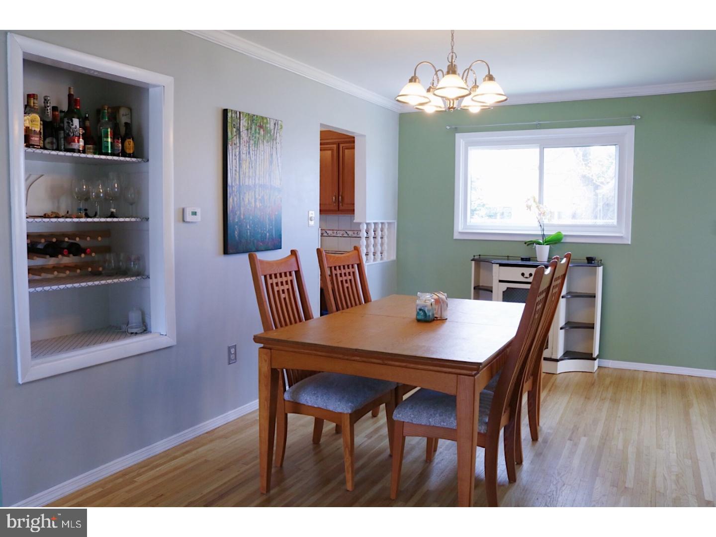 27 Edgemont Road Hamilton, NJ 08620 - Photo 3 of 15