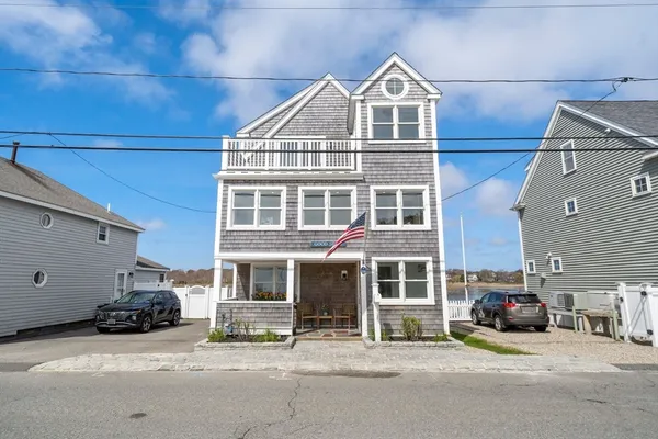 $1,349,900 | 113 Bay Avenue, Marshfield, MA 02050