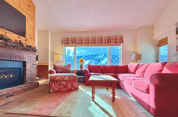 $354,000 | 337 Handle (snow Tree Pines, Unit PINES K, West Dover, VT 05356