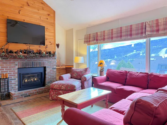 $349,000 | 337 Handle (snow Tree Pines, Unit PINES K, West Dover, VT 05356