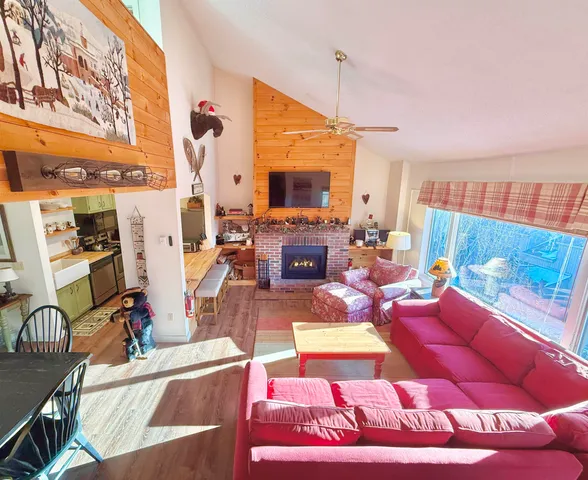 $349,000 | 337 Handle (snow Tree Pines, Unit PINES K, West Dover, VT 05356