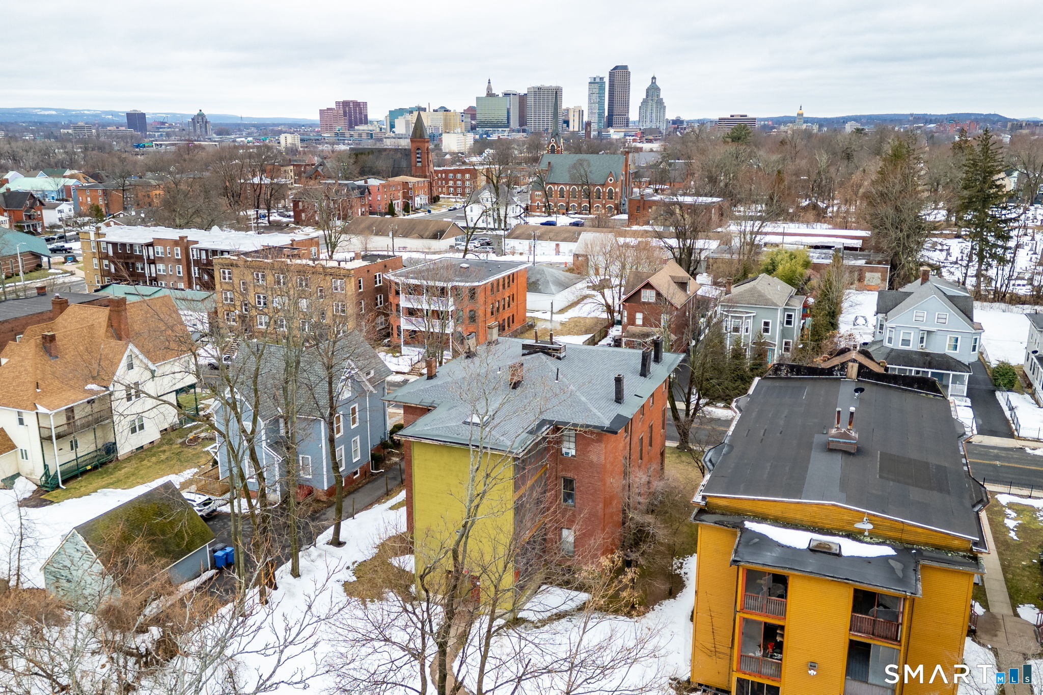 36-38 Capen Street, Unit 2B Hartford, CT 06120 - Photo 22 of 25 an aerial view of a city with lots of residential buildings