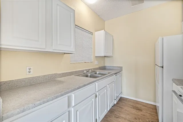 $640 | 12166 Metric Boulevard, Unit 2004, Austin, TX 78758