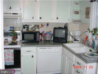 717 Brooke Road Glenside, PA 19038 - Photo 3 of 6 Gallery Image 3