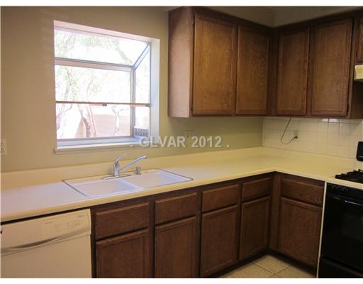 6716 Chehalis Circle Las Vegas, NV 89107 - Photo 16 of 25 Kitchen.