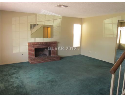 6716 Chehalis Circle Las Vegas, NV 89107 - Photo 4 of 25 Living Room.
