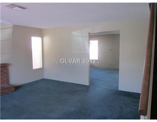 6716 Chehalis Circle Las Vegas, NV 89107 - Photo 5 of 25 Living Room.