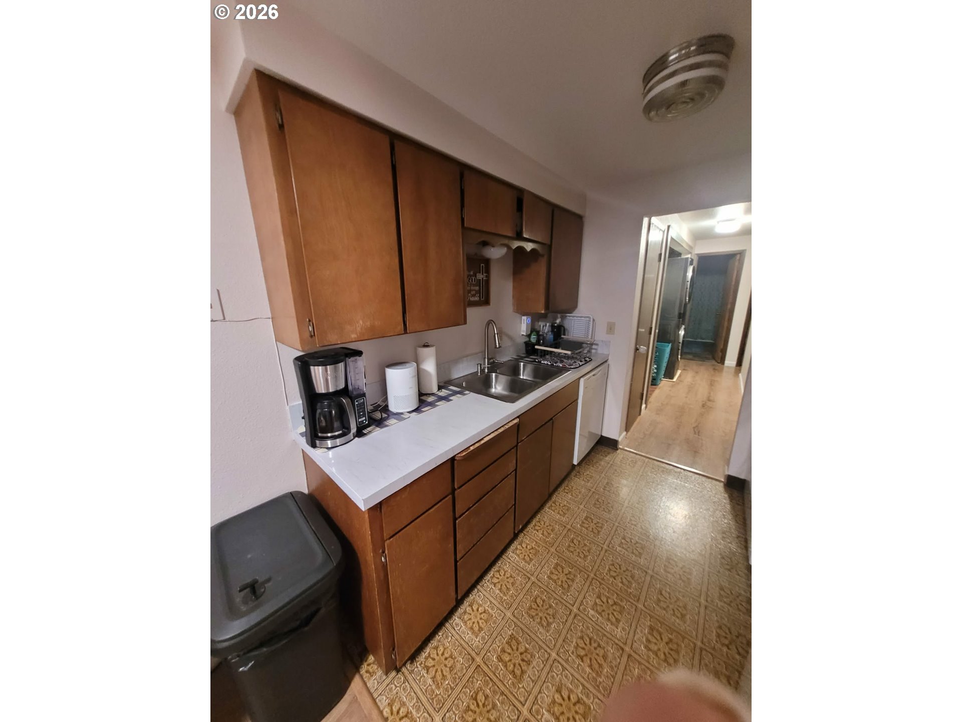 412 Northwest 8th Street Pendleton, OR 97801 - Photo 8 of 16