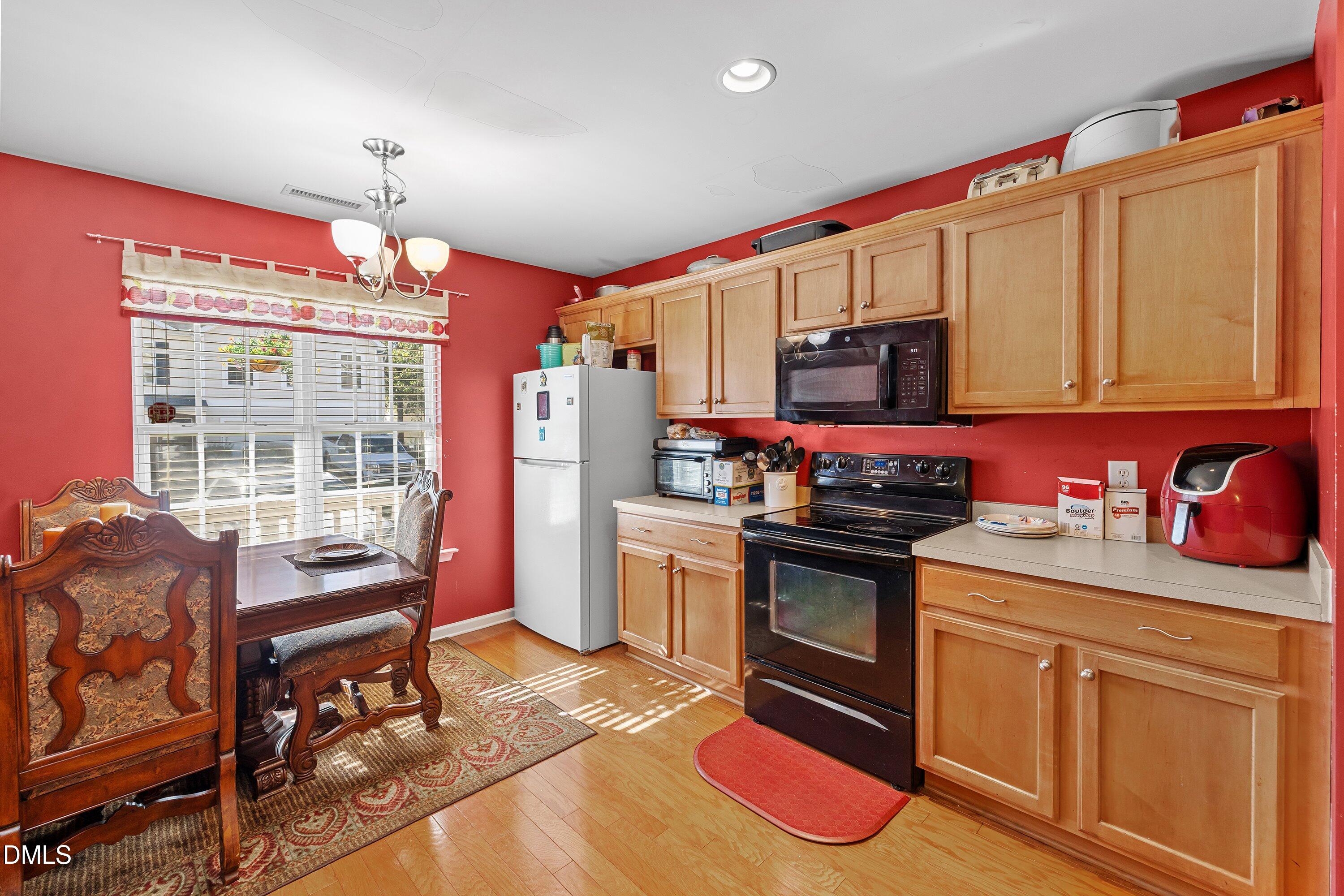 5335 Big Bass Drive Raleigh, NC 27610 - Photo 4 of 23 Kitchen
