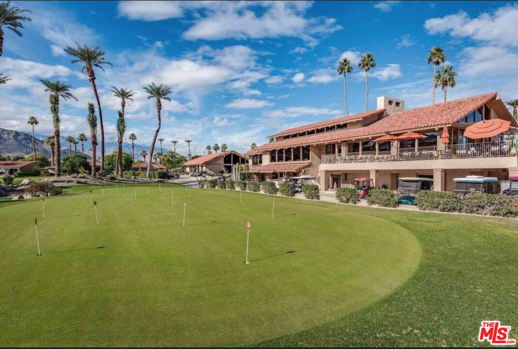 60 La Ronda Drive Rancho Mirage, CA 92270 - Photo 5 of 46