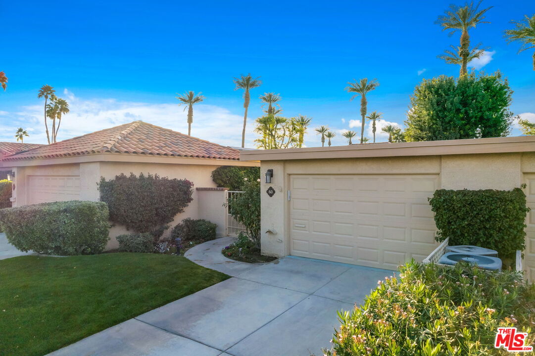 60 La Ronda Drive Rancho Mirage, CA 92270 - Photo 7 of 46