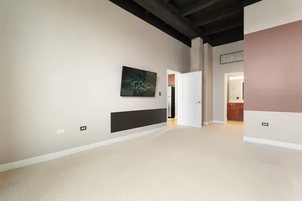 a view of a livingroom with an empty space