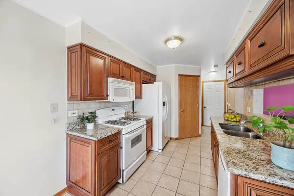 $285,000 | 7245 Arbor Lane, Justice, IL 60458