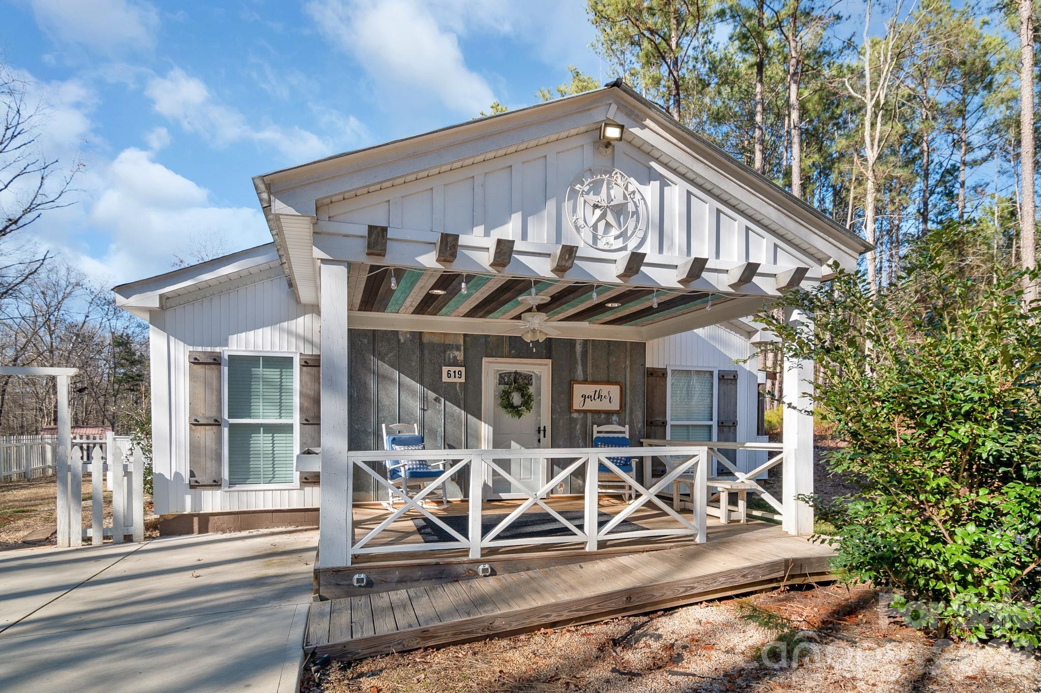 619 Hubbard Drive Lancaster, SC 29720 - Photo 2 of 47