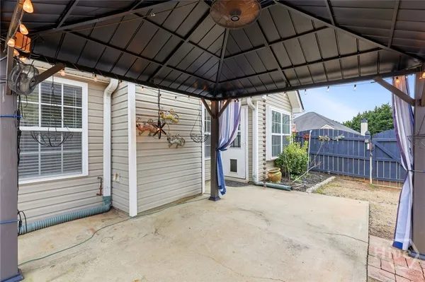 $475,000 | 302 Hampton Park Drive, Athens, GA 30606