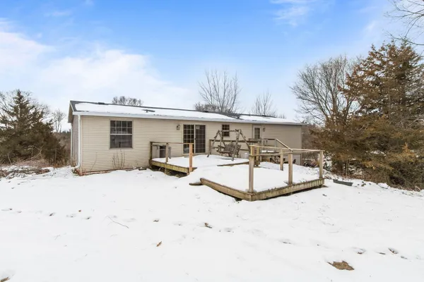 $275,000 | W5488 Bend Road, Princeton, WI 54968