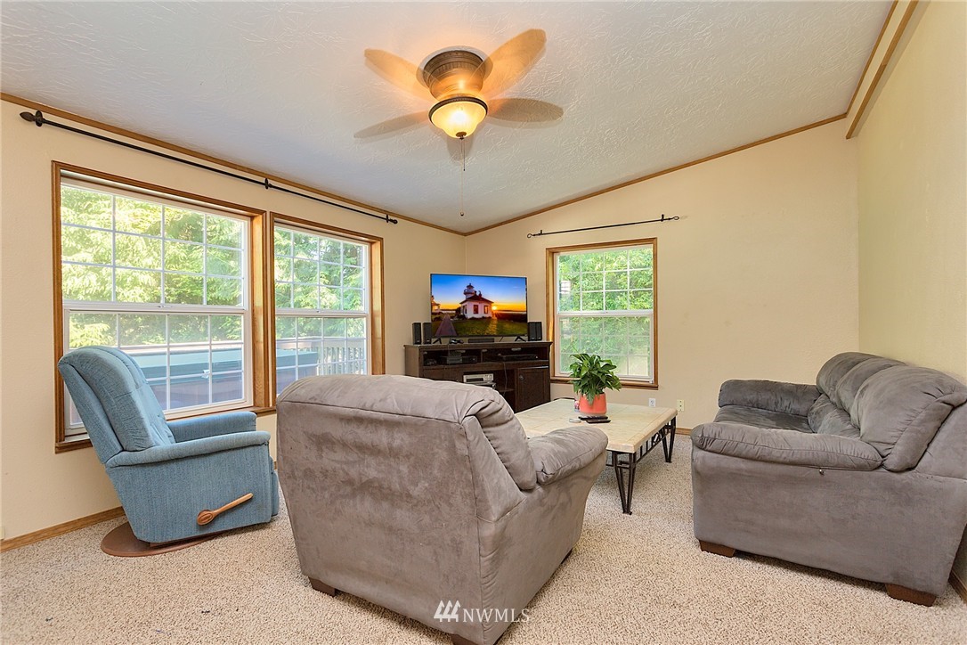 711 North Carpenter Road Snohomish, WA 98290 - Photo 9 of 19