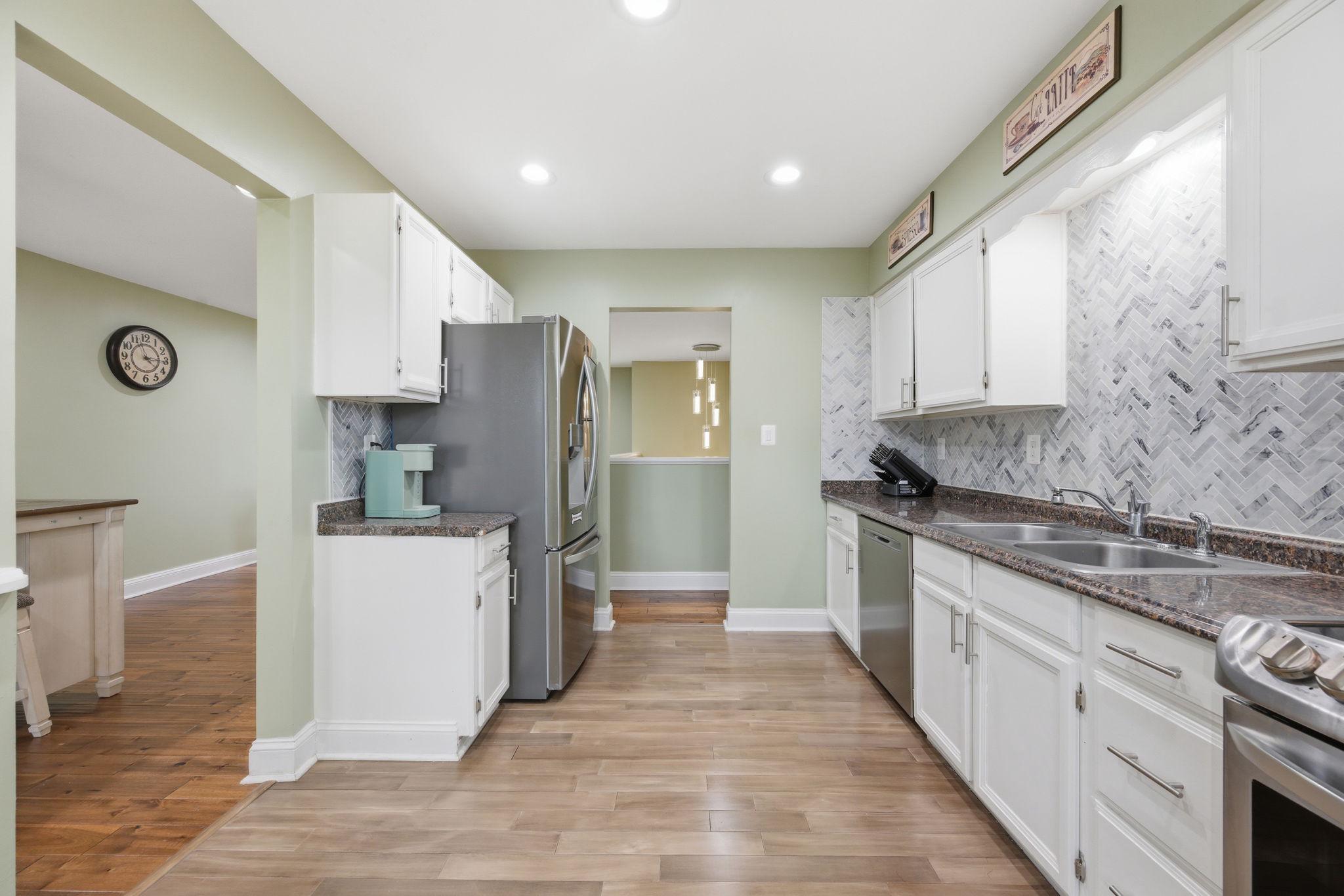 7949 Innkeeper Drive Severn, MD 21144 - Photo 10 of 51 Modern kitchen with stylish finishes.