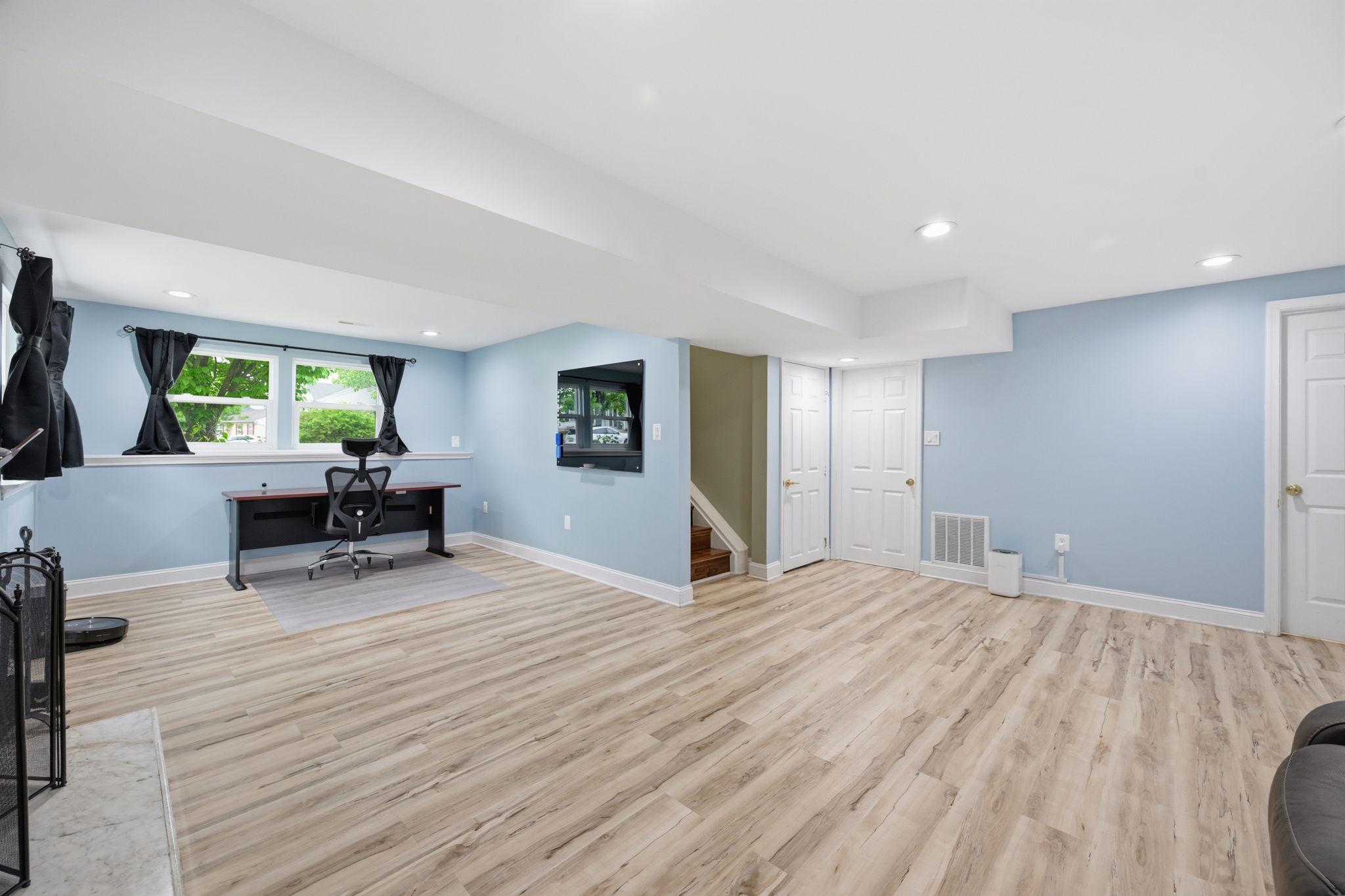 7949 Innkeeper Drive Severn, MD 21144 - Photo 34 of 51 Relax, Play, Entertain