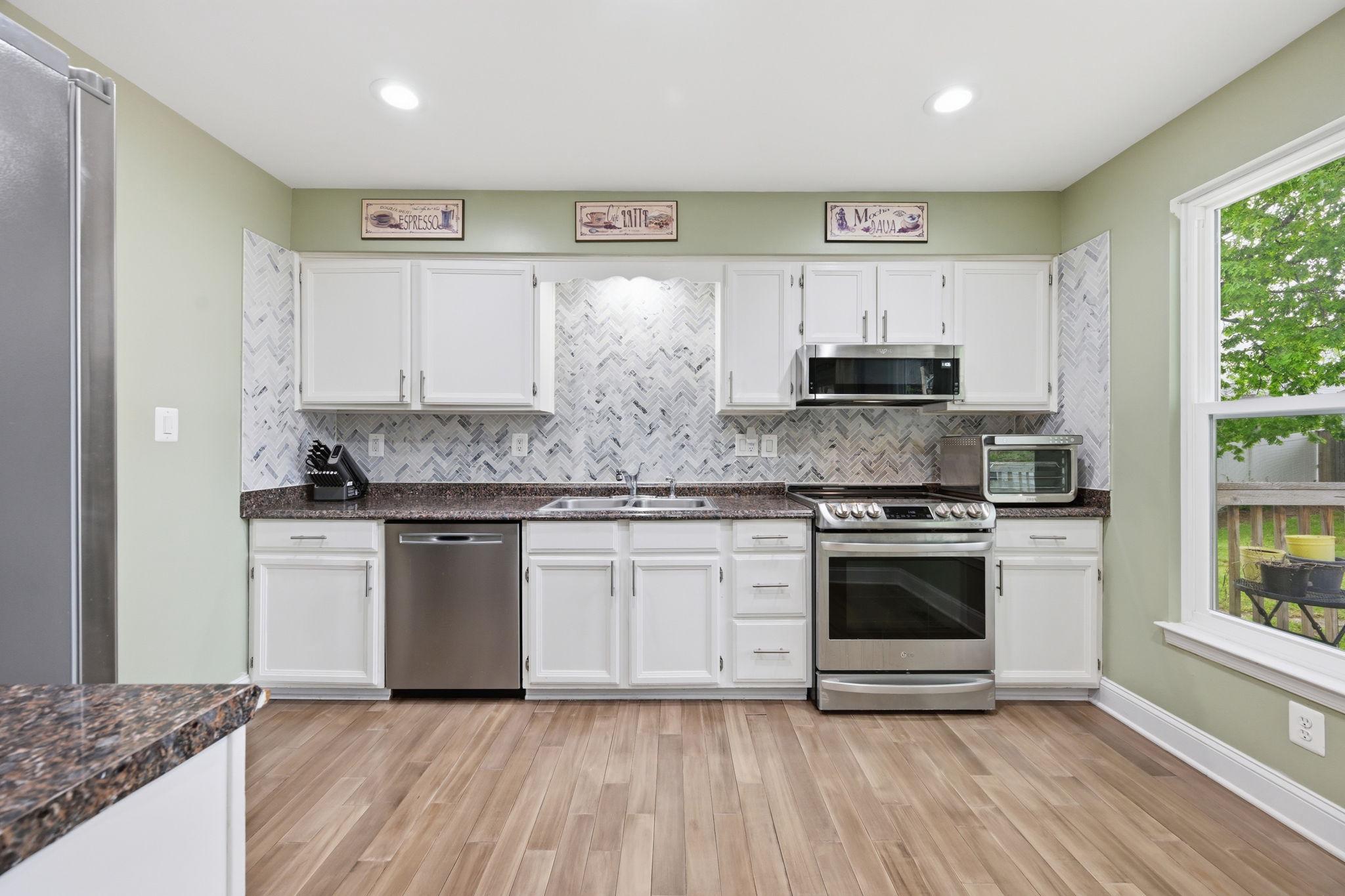 7949 Innkeeper Drive Severn, MD 21144 - Photo 6 of 51 Updated Kitchen