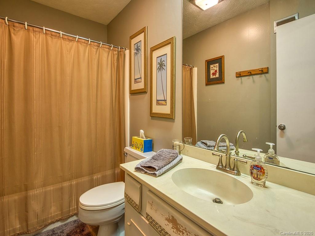 76 Ninevah Road, Unit 122B Waynesville, NC 28786 - Photo 20 of 23 Gallery Image 20