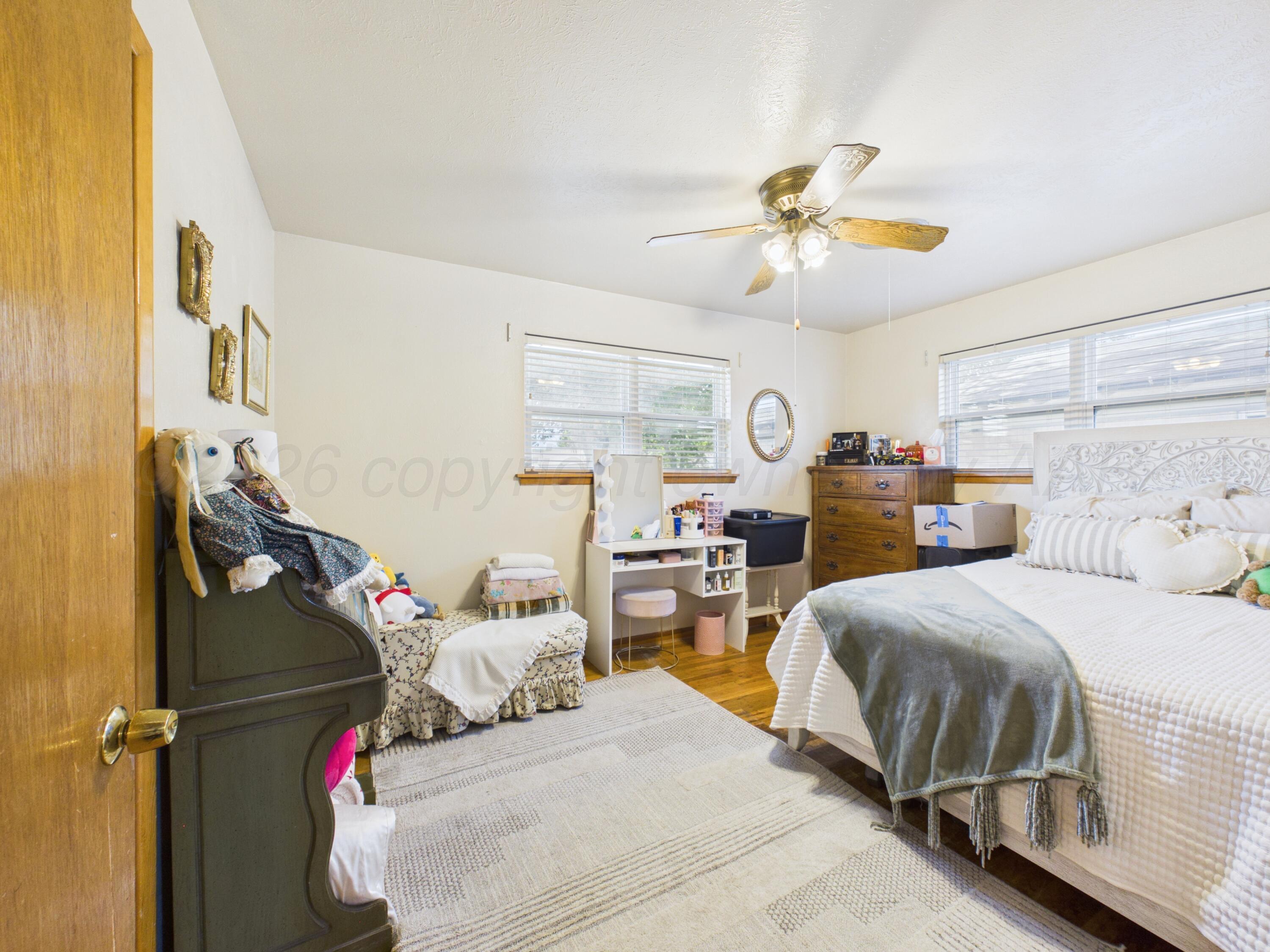 1502 South Indiana Street Perryton, TX 79070 - Photo 14 of 17 CAM06378G6-PR0015-STILL039