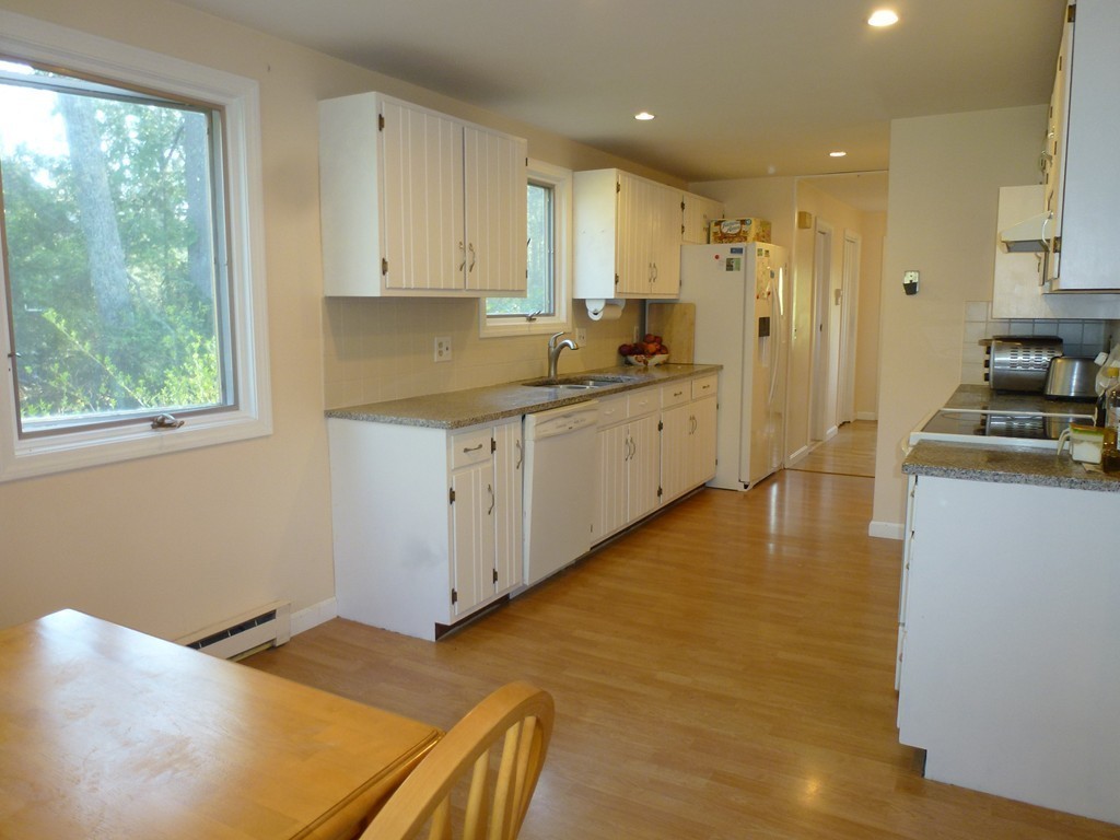 32 Country Road Westford, MA 01886 - Photo 8 of 19 Gallery Image 8